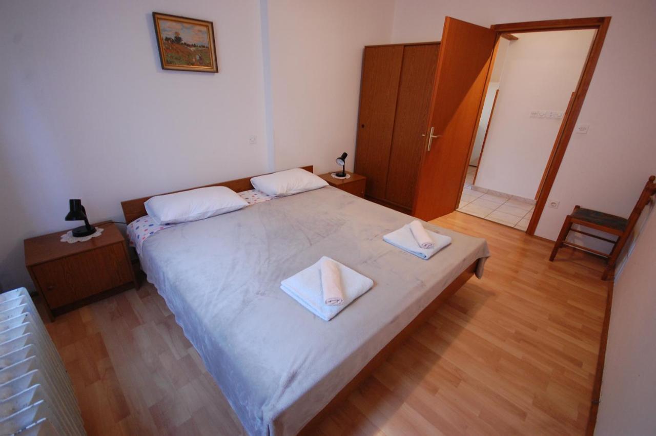 Apartments Snjezana By El-Pi Tours Njivice Exteriér fotografie